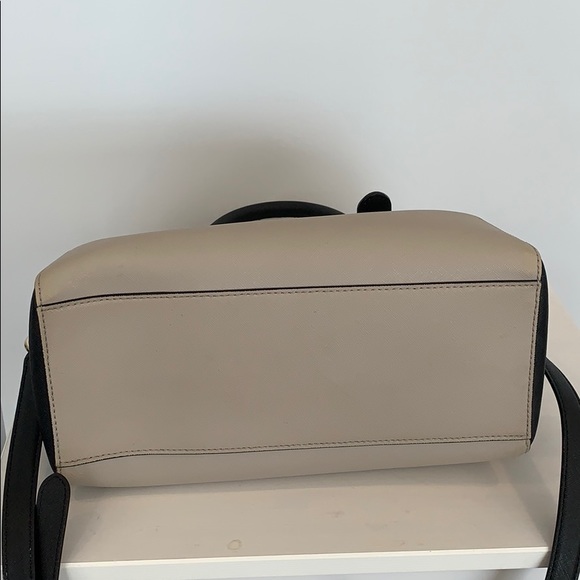 Good condition KATE SPADE PURSE! CHEAP PRICE - Picture 9 of 10